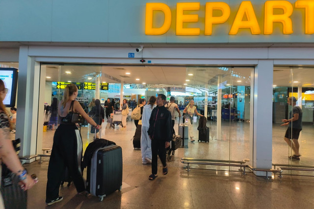 Kondisi usai teror ancaman bom di Bandara Ngurah Rai, Bali, Selasa (4/8/2026). Foto: kumparan