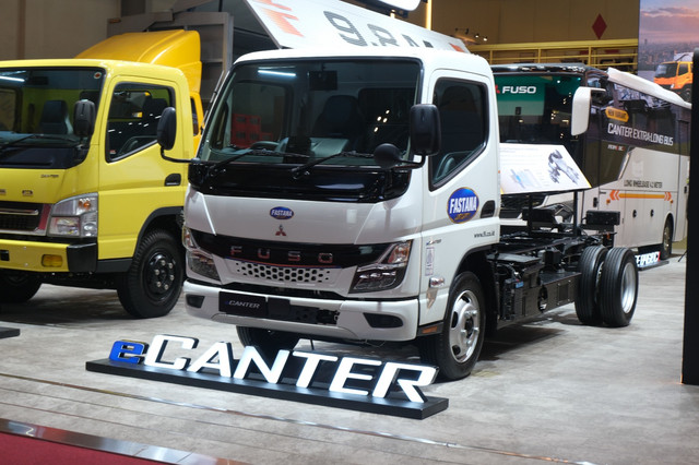 Truk listrik Fuso eCanter di GIIAS 2026. Foto: Aditya Pratama Niagara/kumparan
