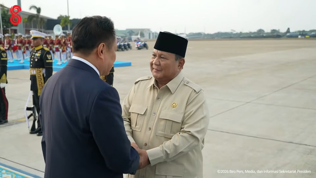 Presiden Prabowo Subianto antar kepulangan PM Thailand Anutin Charnvirakul di Lanud Halim Perdanakusuma, Jakarta, Selasa (4/8/2026). Foto: YouTube/ Sekretariat Presiden