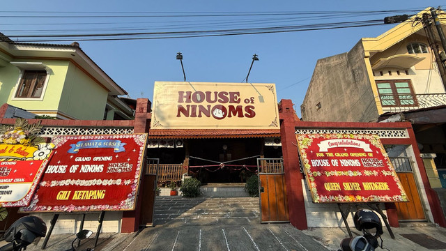 Pembukaan outlet keempat House of Ninoms, Sabtu (1/8) di Jalan Wiratama, Tegalrejo. Foto: Pandangan Jogja/Danang BK