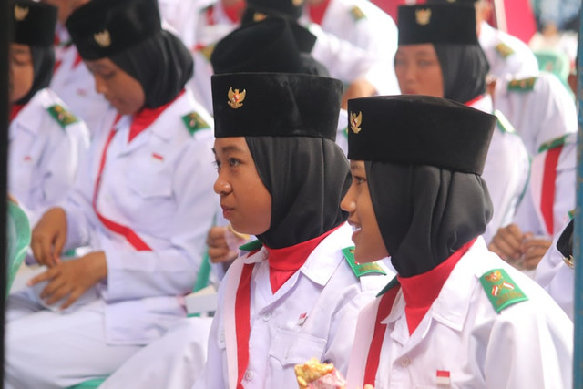 Susunan Acara Pengukuhan Paskibra. Unsplash.com/Mufid Majnun