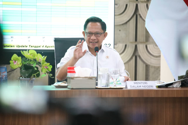 Kasatgas PRR Tito Karnavian imbau 16 kementerian/lembaga yang sudah terima anggaran segera eksekusi program rehab-rekon pascabencana Sumatera senilai Rp100,1 triliun dalam konferensi pers di Jakarta, Rabu (5/8/2026). Foto: Dok. Kemendagri