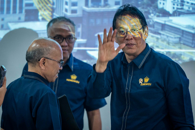 Menteri Keuangan Purbaya Yudhi Sadewa menjawab pertanyaan wartawan saat konferensi pers di Kantor Kementerian Keuangan, Jakarta, Rabu (5/8/2026). Foto: Bayu Pratama S/ANTARA FOTO
