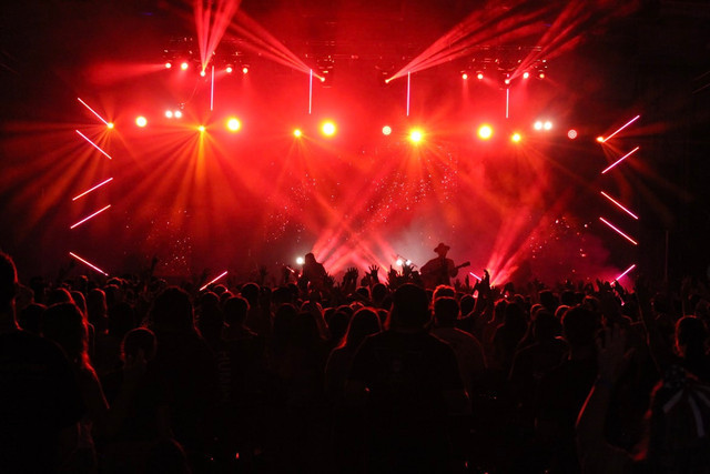 Ilustrasi Line Up Asia Artist Awards 2026. Foto: Unsplash.com/Nathan Collier