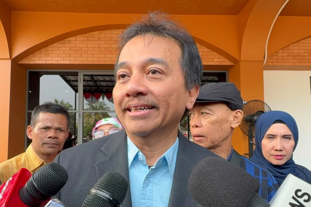 Roy Suryo tiba menjelang sidang putusan Praperadilan III di Pengadilan Negeri Jakarta Selatan, Jakarta, Kamis (6/8/2026). Foto: Kevin Daniel/kumparan