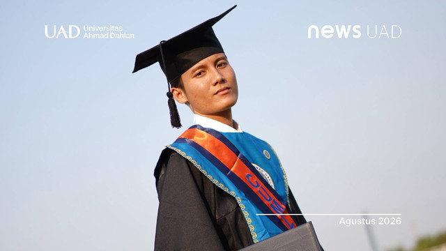 Fredo Meical Cibro wisudawan berprestasi bidang akademik periode IV tahun 2026 Universitas Ahmad Dahlan (UAD) (Foto. Fredo)