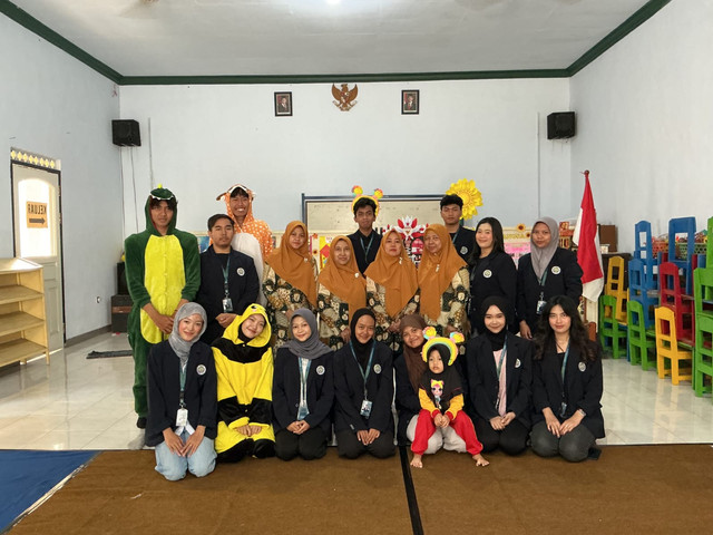 Pendampingan mengajar oleh Mahasiswa Universitas Negeri Malang.