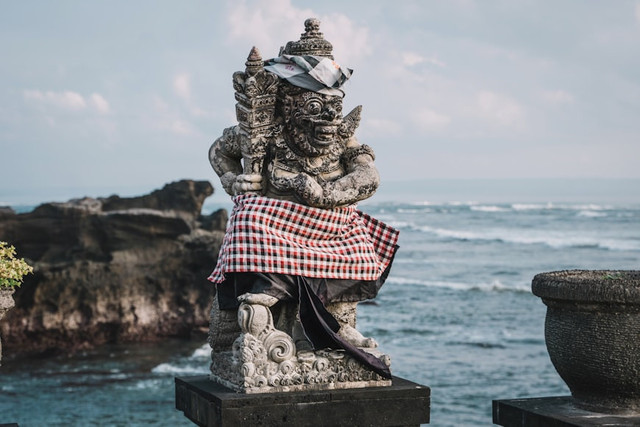 Ilustrasi Tradisi Indonesia yang Berkaitan dengan Alam, Foto:Unsplash/Polina Kuzovkova