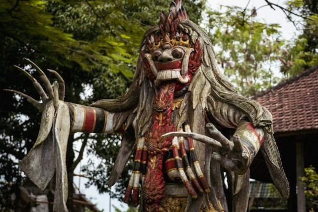 Ilustrasi Tradisi Indonesia yang Berkaitan dengan Laut, Foto:Unsplash/Kristijan Arsov