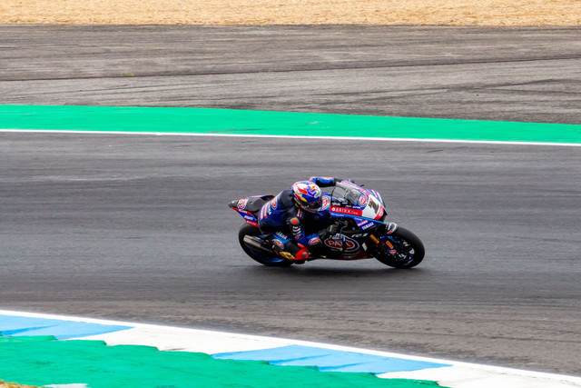 Ilustrasi jadwal Sprint Race MotoGP Inggris 2026. Foto: Pexels.