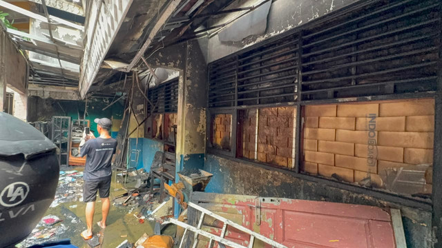 Kondisi Gudang SDN Srengseng Sawah 04 usai kebakaran, Jagakarsa, Jaksel, Kamis (6/8). Foto: Dok. Istimewa