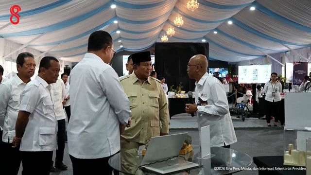 Sejumlah peneliti mempresentasikan hasil karyanya di Istana Merdeka, Jakarta, Kamis (6/8/2026). Foto: YouTube/ Sekretariat Presiden