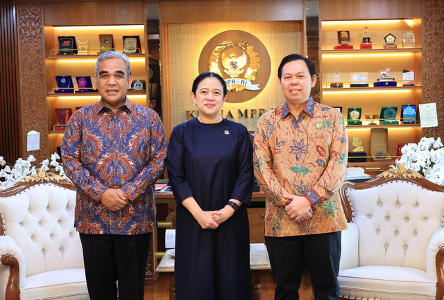Ketua MPR Ahmad Muzani, Ketua DPR Puan Maharani, dan Ketua DPD Sultan Bachtiar Najamudin rapat bersama bahas sidang tahunan di Kompleks Parlemen, Senayan, Jakarta, Kamis (6/8/2026). Foto: Dok. DPD RI