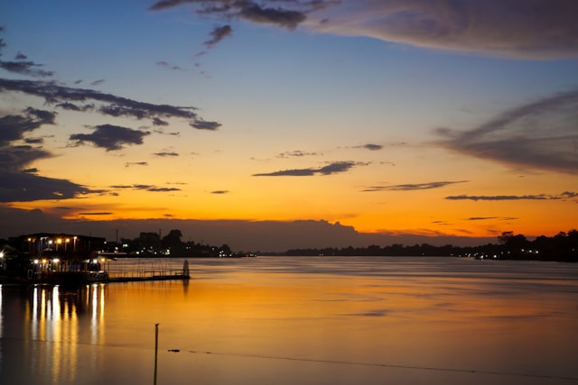 Ilustrasi asal usul Sungai Kapuas.Foto: Riva Almero / Unsplash