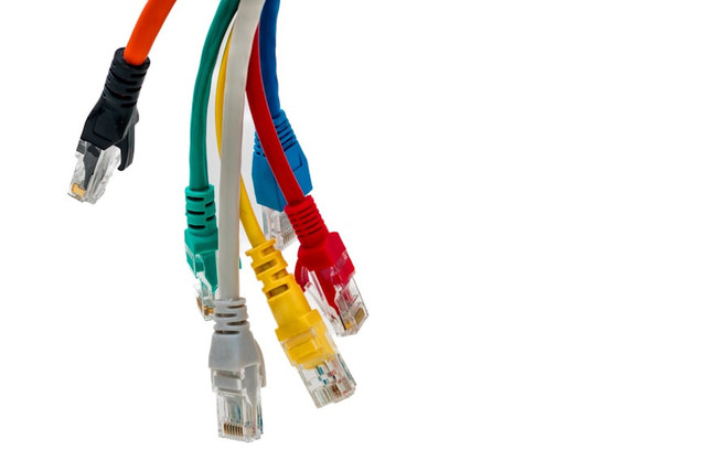 Ilustrasi kabel LAN. Foto: Unsplash