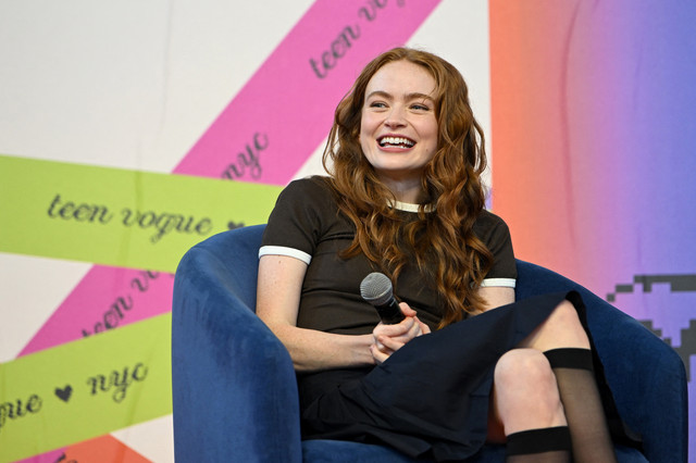 Sadie Sink berbicara di atas panggung selama Teen Vogue Fest 2026 di Duggal Greenhouse pada 25 Juli 2026 di Brooklyn, New York.  Foto: Bryan Bedder/Getty Images for 2026 Teen Vogue Fest/AFP