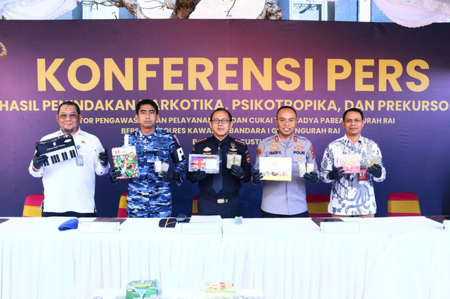 Bea Cukai Ngurah Rai gagalkan penyelundupan 10 kg ganja di Bali pada Senin (3/8/2026). Foto: Direktorat Jenderal Bea Cukai