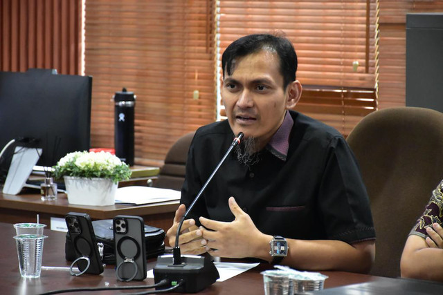 Pimpinan dan anggota DPRD Kota Pekanbaru berkonsultasi ke Ditjen Bina Keuangan Daerah Kemendagri terkait dasar hukum kebijakan Pemko Pekanbaru yang tidak memperpanjang HGB ruko di Sukaramai Trade Center (STC). Foto: Dok. Istimewa