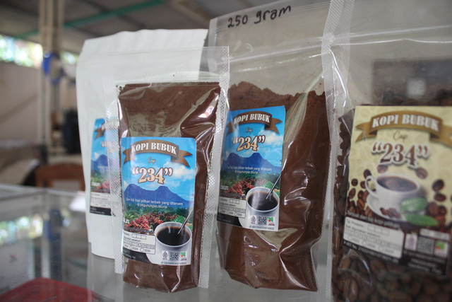 "Kopi 234", produk asli desa yang diracik Nia hingga tembus kancah mancanegara