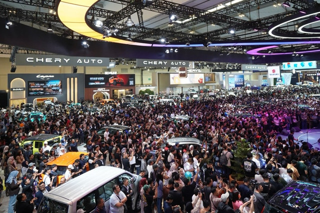 Antusiasme pengunjung di GIIAS 2026. Foto: Dok. Instagram @giias_id
