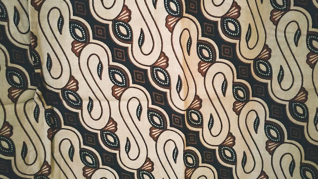 Ilustrasi filosofi motif batik parang yang melambangkan kepemimpinan.Foto: Adrian Hartanto / Unsplash