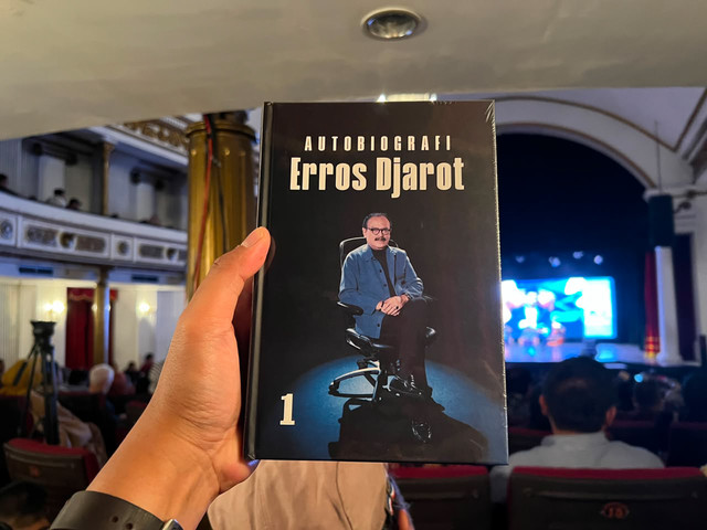 Buku "Autobiografi Erros Djarot" Foto: M. Rizki/kumparan