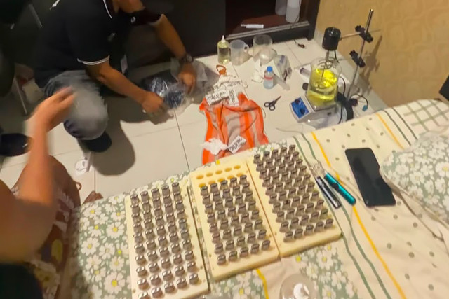 Bareskrim bongkar produksi vape etomidate di kos Kemang, 3 orang jadi tersangka. Foto: Dok. Istimewa