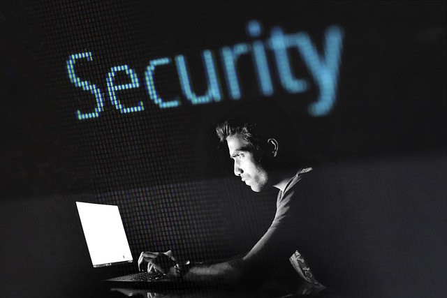 Ilustrasi hacking, cyber, hacker. Foto: Pixabay
