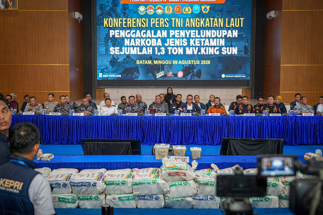 BNN mengungkap penyelundupan 1,3 kilogram keramin di perairan Natuna, Kepulauan Riau, Senin (10/8). Foto: Dok. BNN