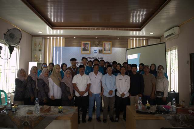 Sesi Foto Bersama Kegiatan Pembukaan KKN 2026