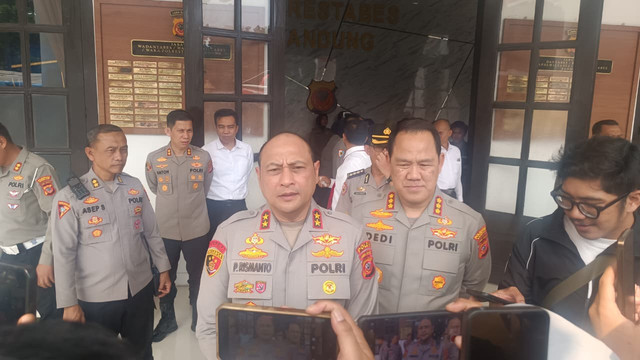 Kapolda Jabar, Irjen Pol Pipit Rismanto, usai kunjungan kerja ke Polrestabes Bandung, Senin (10/8/2026). Foto: Abisatya/kumparan