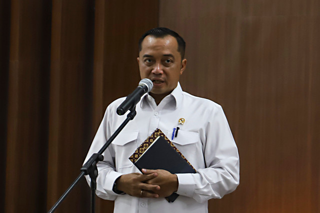 Menteri Sekertaris Negara Prasetyo Hadi menyampaikan keterangan usai rapat koordinasi dengan pimpinan DPR di Kompleks Parlemen, Senayan, Jakarta, Senin (10/8/2026). Foto: Dhemas Reviyanto/ANTARA FOTO