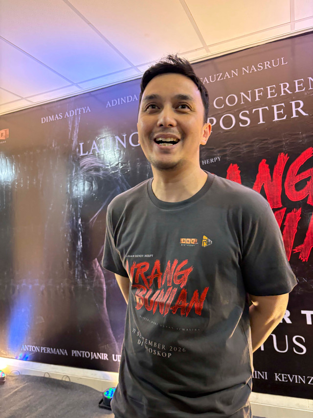 Sutradara dan cast film Urang Bunian dalam jumpa pers di Cawang, Jakarta Pusat, Senin (10/8/2026). Foto: Vincentius Mario/kumparan