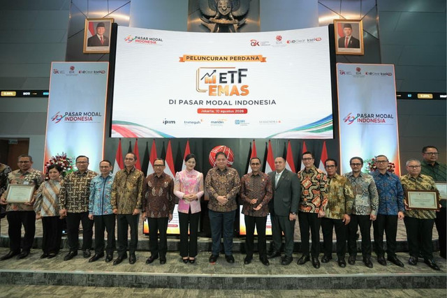 Peluncuran perdana Exchange Traded Fund (ETF) Emas di Bursa Efek Indonesia (BEI), Jakarta pada Senin (10/08). Foto: Dok. Pegadaian