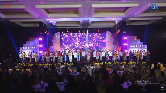 Acara Grand Final Pemilihan Duta Wisata Raka Raki 28th Jawa Timur 2026 yang digelar di Gresik, Jumat (7/8/2026). Foto: YouTube/ KOMINFO MMC