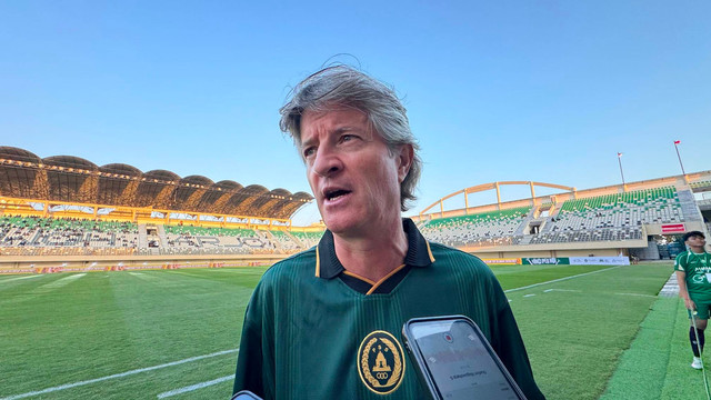 Pelatih Kepala PSS Sleman, Peter Huistra. Foto: Pandangan Jogja/Gigih Imanadi Darma
