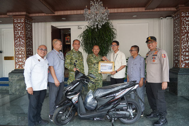 Wartawan yang motornya hilang usai liputan di Menko Polkam diganti. Foto: Dok. Istimewa