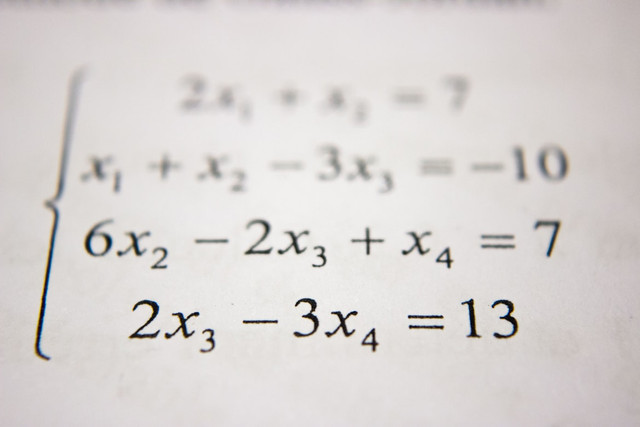 Ilustrasi Kunci Jawaban Matematika Kelas 6 Halaman 28,Foto:Unsplash/Antoine Dautry