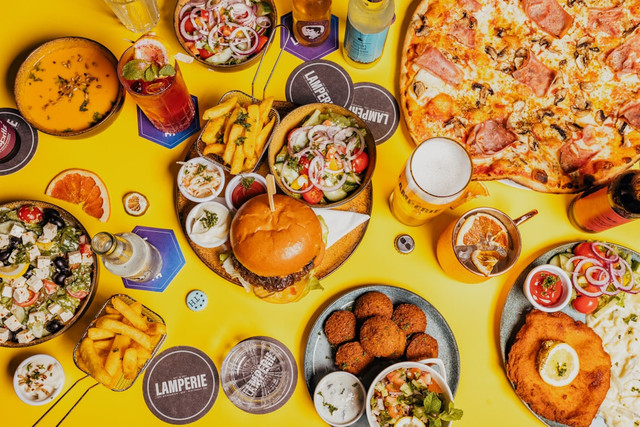 Ilustrasi promo Kemerdekaan 2026. Foto: Unsplash.com/Adrian Infernus