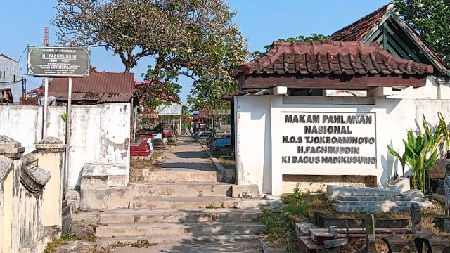 Makam mertua seniman mendiang Djaduk Ferianto di sebuah makam umum di daerah Pakuncen, Kota Yogyakarta dirusak. Diduga pelaku merupakan juru kunci makam tersebut. Foto: Dok. Petra