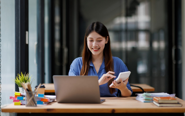 Cicilan dengan Kartu Kredit BRI jadi lebih ringan dengan bunga 0%. Foto: David Gyung/Shutterstock