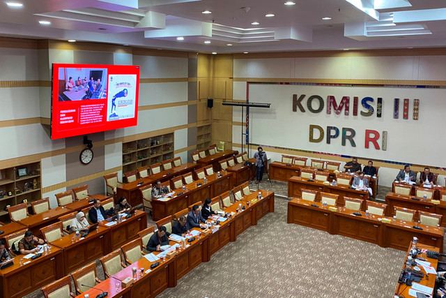 Komisi III DPR RI menggelar rapat dengar pendapat (RDP) dengan Panitia Seleksi Calon Hakim Agung dan Hakim Ad Hoc di Mahkamah Agung Tahun 2026 di Kompleks Parlemen, Senayan, Jakarta, Rabu (12/8/2026). Foto: Aditya Nugraha/kumparan