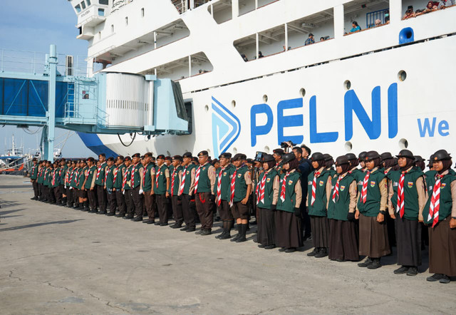 Pelepasan kontingen pramuka menuju Jambore Nasional XII 2026, bersama TNI AL dan Gubernur Sumut, Bobby Nasution serta stakeholder lainnya, Belawan, Selasa (11/8/2026). Foto: Dok. Kodaeral I Belawan