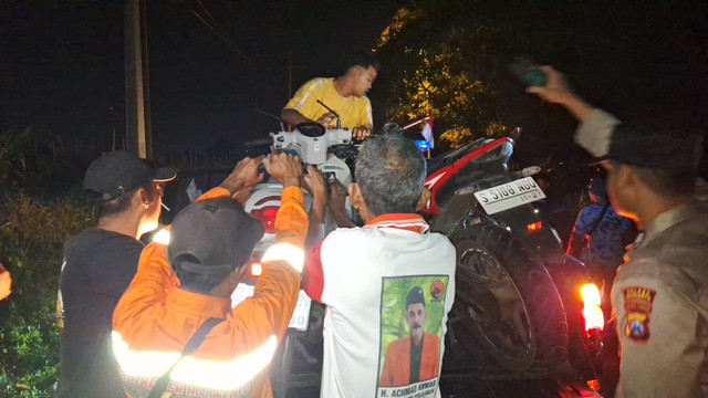 Kecelakaan lalu lintas libatkan dua sepeda motor di Jalan Desa Kebontunggul, Kecamatan Gondang, Kabupaten Mojokerto. Foto: Dok. Istimewa
