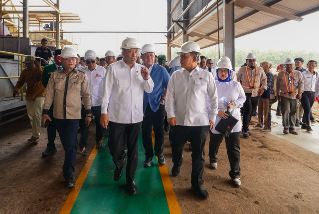 Peresmian Pabrik CPO berbasis koperasi KUD Sejahtera di Kabupaten Musi Banyuasin, Sumatera Selatan yang diresmikan Menteri Koperasi, Ferry Juliantono pada Rabu (12/8/2026). Foto: Argya Maheswara/kumparan
