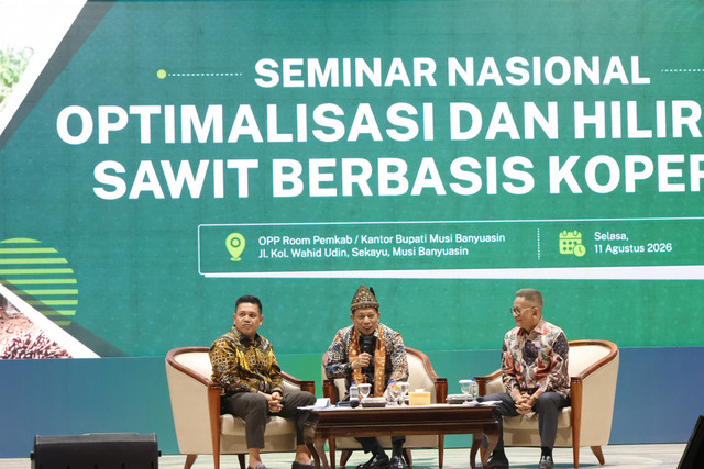 Kementerian Koperasi mendorong hilirisasi sawit berbasis koperasi melalui kerja sama dengan PT Agrinas Palma Nusantara, dengan dukungan pembiayaan dana bergulir dari LPDB Koperasi dalam seminar nasional di Musi Banyuasin, Selasa (11/8/2026). Foto: Dok. LPDB Koperasi