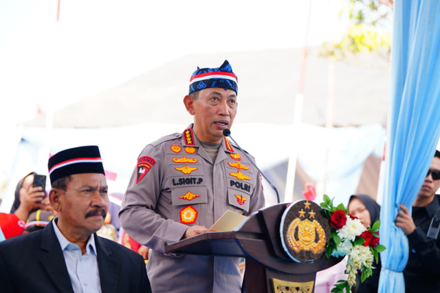 Kapolri Jenderal Listyo Sigit Prabowo dalam acara peresmian 3.395 jembatan TNI-Polri dan 3.000 sumber air bersih TNI Angkatan Darat oleh Presiden Republik Indonesia pada Kamis (13/8/2026). Foto: Dok. Istimewa