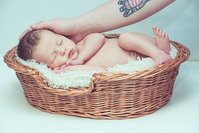 Ilustrasi baby, child, hand. Foto: Pixabay