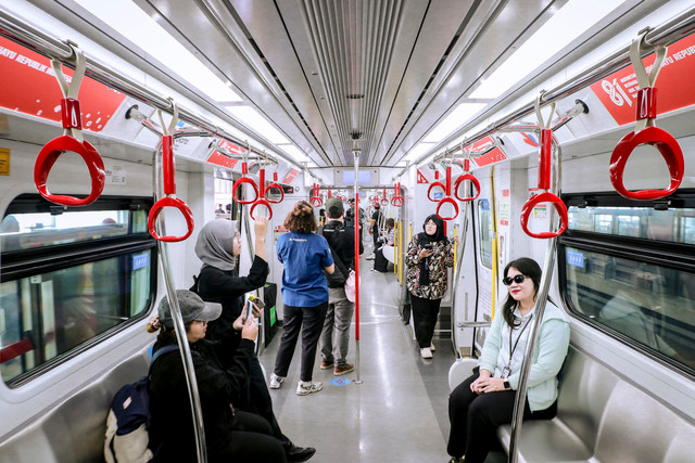 Suasana Stasiun LRT Manggarai, Jakarta, Kamis (13/8/2026). Foto: Jamal Ramadhan/kumparan