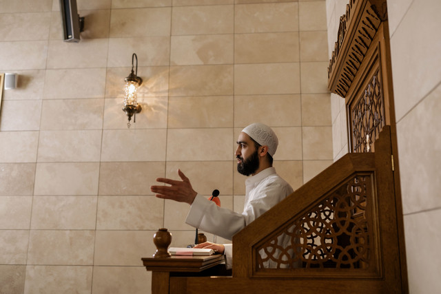 Ilustrasi khutbah Jumat tentang kemerdekaan. Foto: Pexels.com.
